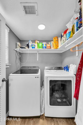 427 Winter Spring Place, El Paso, TX 79928