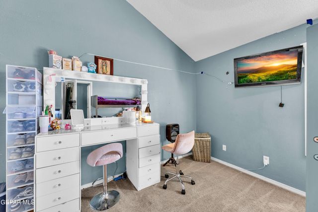 427 Winter Spring Place, El Paso, TX 79928