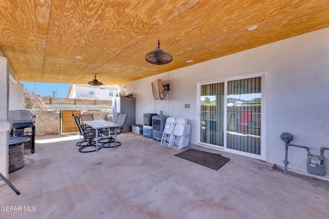427 Winter Spring Place, El Paso, TX 79928