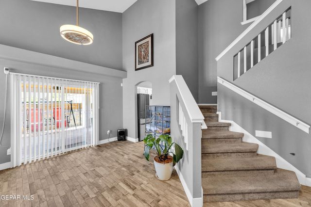 427 Winter Spring Place, El Paso, TX 79928