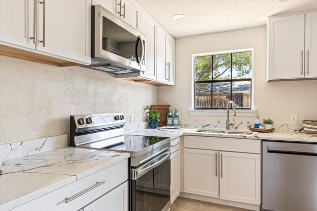 5012 Santa Elena Court, Granbury, TX 76049