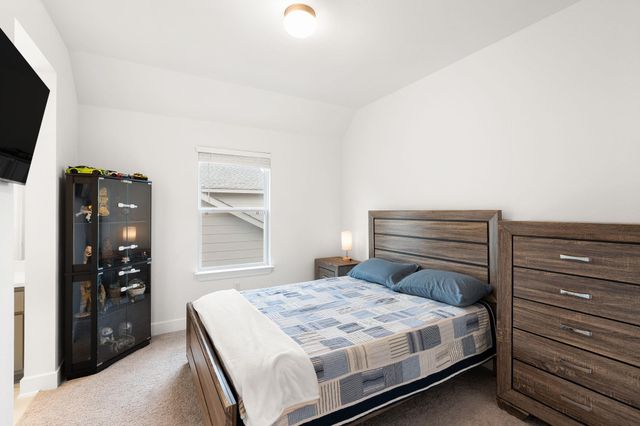 515 Watershield CV, Georgetown, TX 78633