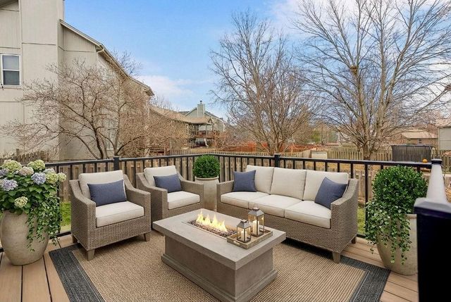 21703 W 57th Terrace, Shawnee, KS 66218