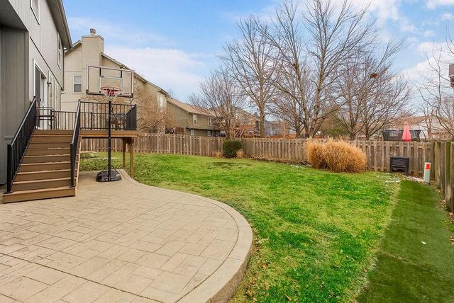 21703 W 57th Terrace, Shawnee, KS 66218