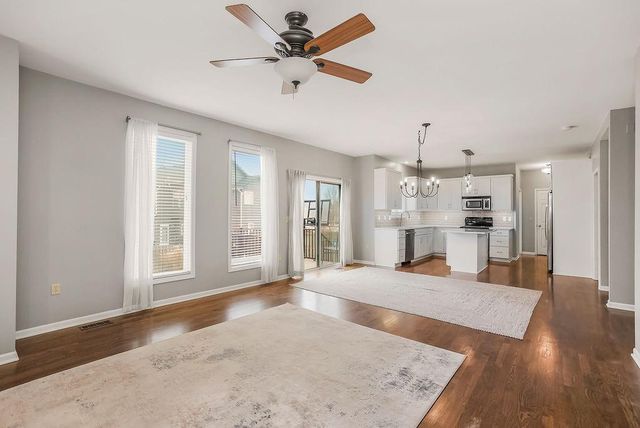 21703 W 57th Terrace, Shawnee, KS 66218