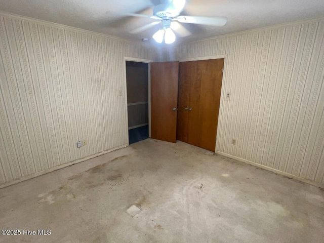 141 W Thomas Drive, Jacksonville, NC 28546
