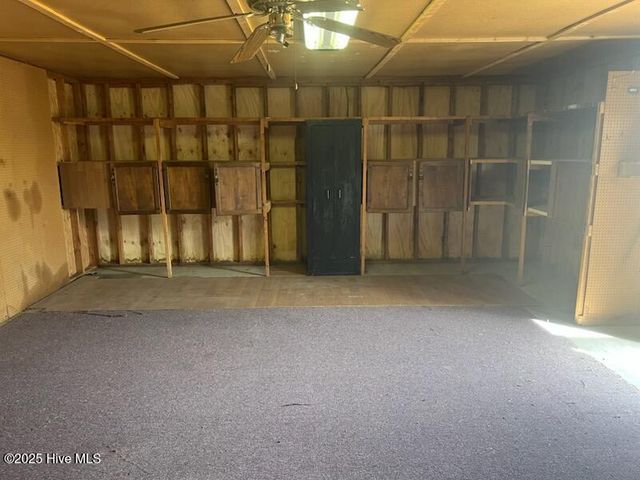 141 W Thomas Drive, Jacksonville, NC 28546