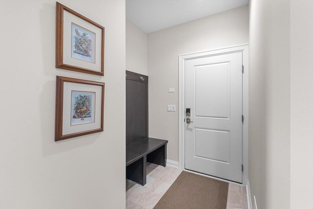 3750 W Pine View COURT, Mequon, WI 53097