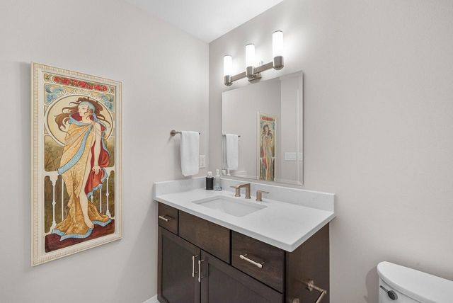 3750 W Pine View COURT, Mequon, WI 53097