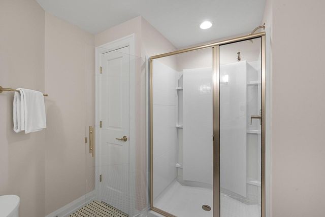 3750 W Pine View COURT, Mequon, WI 53097