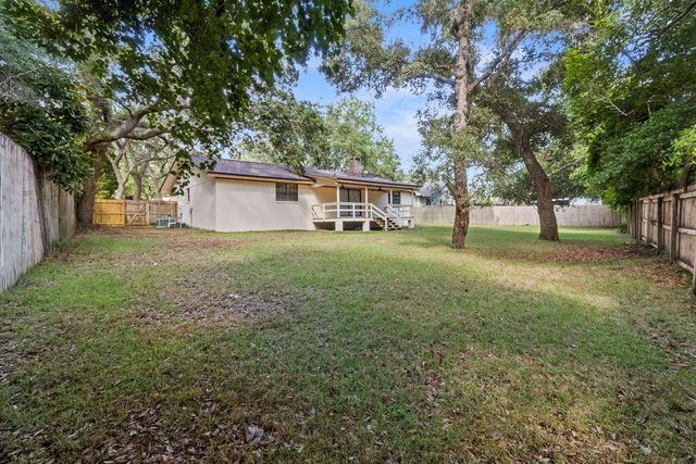 651 Caribbean Way, Niceville, FL 32578