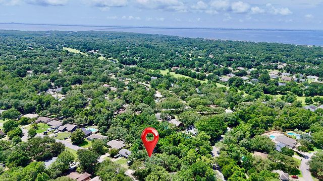 651 Caribbean Way, Niceville, FL 32578