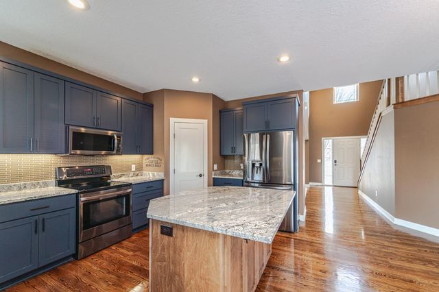 20791 Gemini Trail, Lakeville, MN 55044