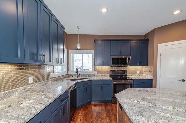 20791 Gemini Trail, Lakeville, MN 55044