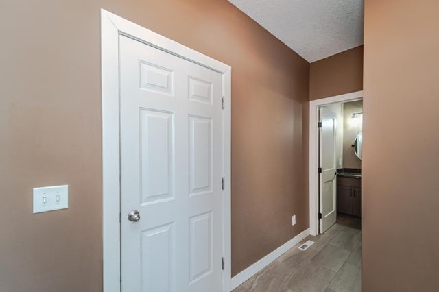 20791 Gemini Trail, Lakeville, MN 55044