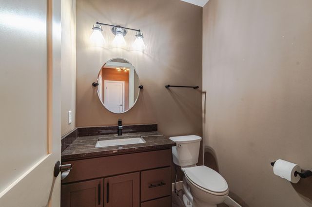 20791 Gemini Trail, Lakeville, MN 55044