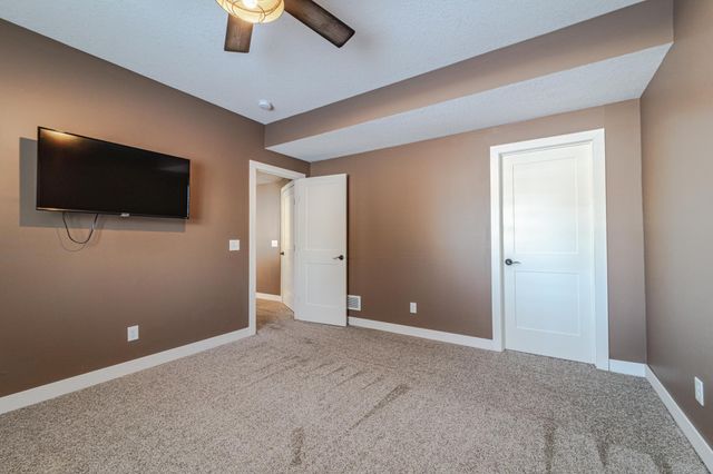 20791 Gemini Trail, Lakeville, MN 55044