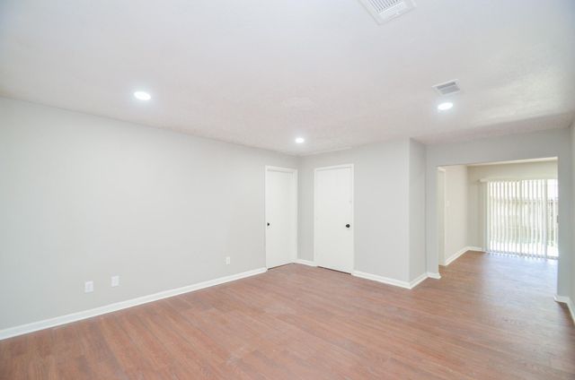123 Cypress Lane, Conroe, TX 77301