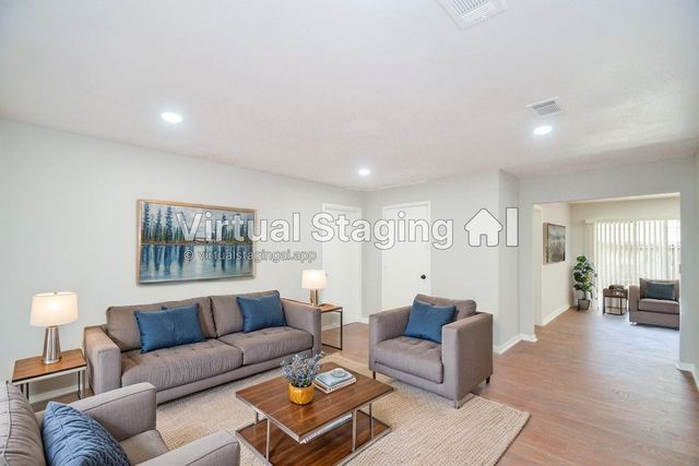 123 Cypress Lane, Conroe, TX 77301