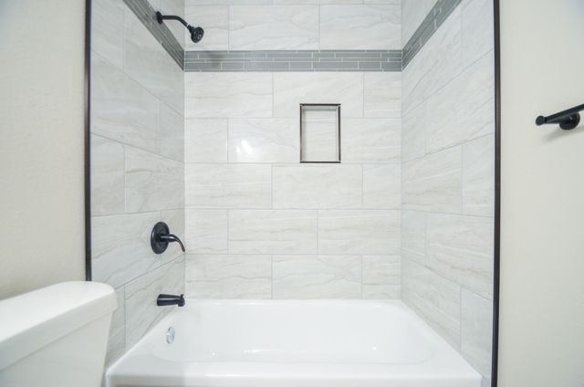 123 Cypress Lane, Conroe, TX 77301