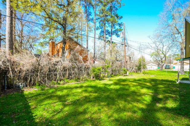 123 Cypress Lane, Conroe, TX 77301