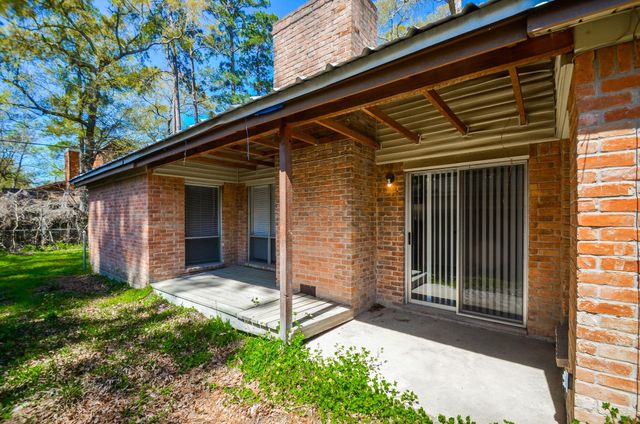 123 Cypress Lane, Conroe, TX 77301