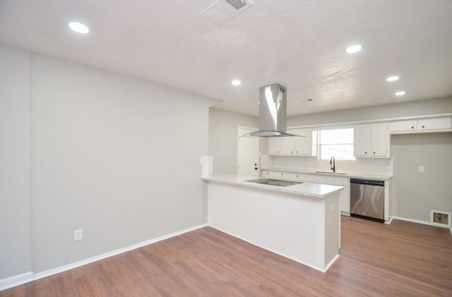 123 Cypress Lane, Conroe, TX 77301