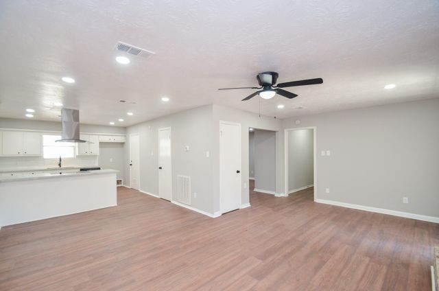 123 Cypress Lane, Conroe, TX 77301