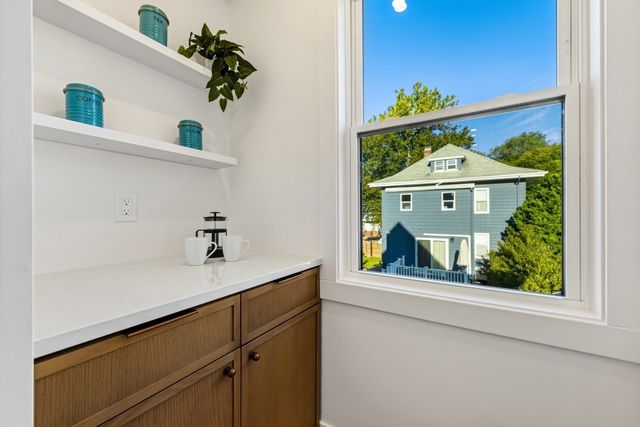 24 Olney 24, Watertown, MA 02472