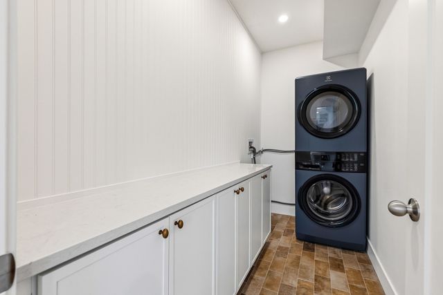 24 Olney 24, Watertown, MA 02472