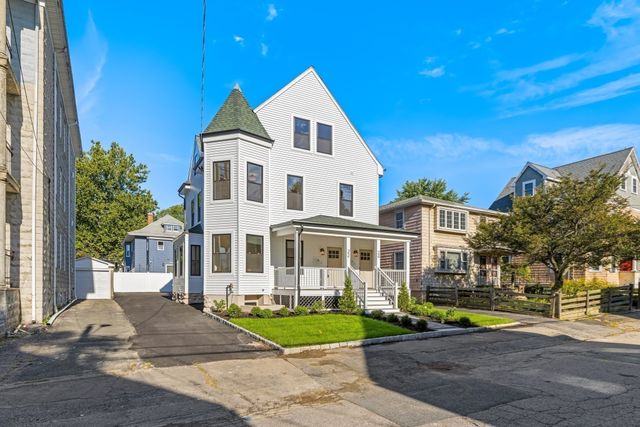 24 Olney 24, Watertown, MA 02472