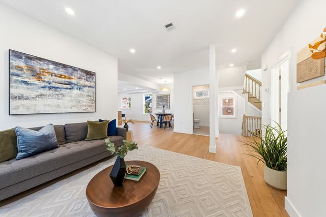 24 Olney 24, Watertown, MA 02472
