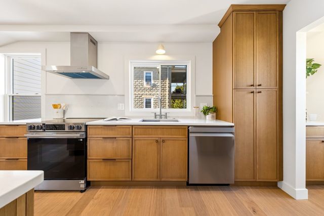 24 Olney 24, Watertown, MA 02472