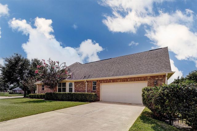 4915 Westchester Drive, Fulshear, TX 77441