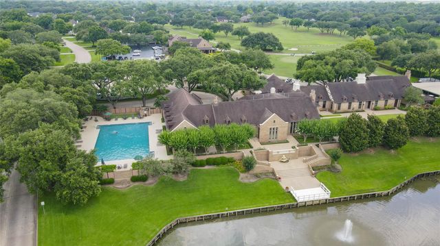 4915 Westchester Drive, Fulshear, TX 77441