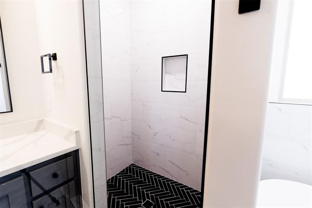 4364 Janie Way, Guthrie, OK 73044