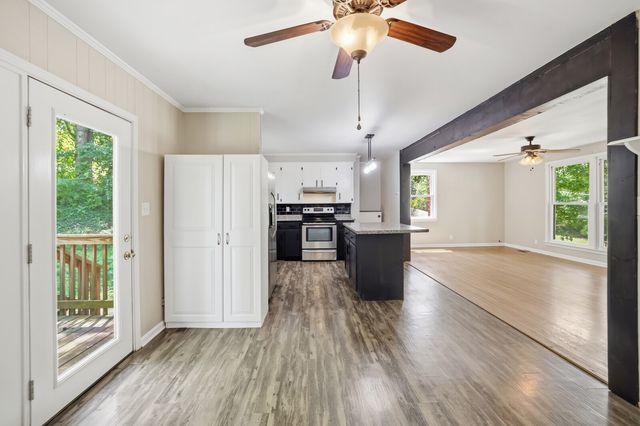 1709 W Elmwood Rd, Clarksville, TN 37040