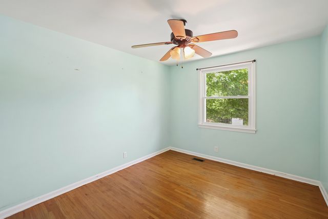 1709 W Elmwood Rd, Clarksville, TN 37040