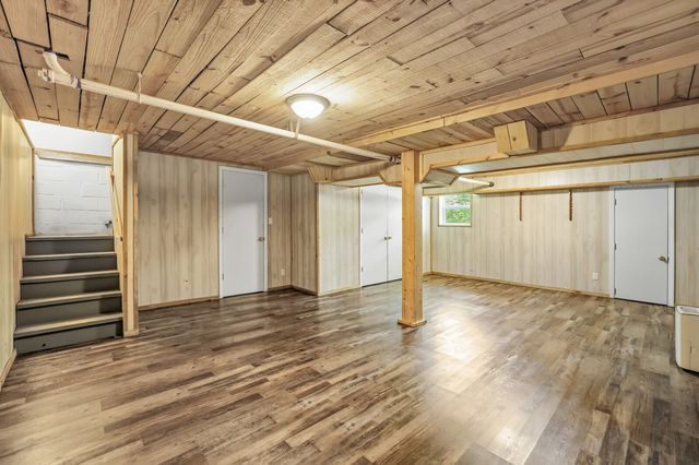 1709 W Elmwood Rd, Clarksville, TN 37040