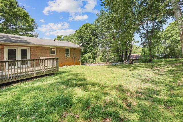 1709 W Elmwood Rd, Clarksville, TN 37040