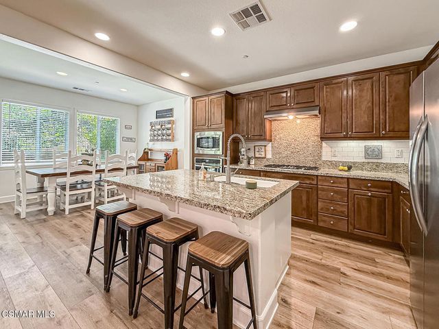 19373 Moriah Lane, Saugus, CA 91350