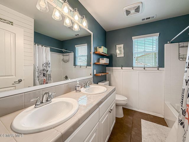 19373 Moriah Lane, Saugus, CA 91350