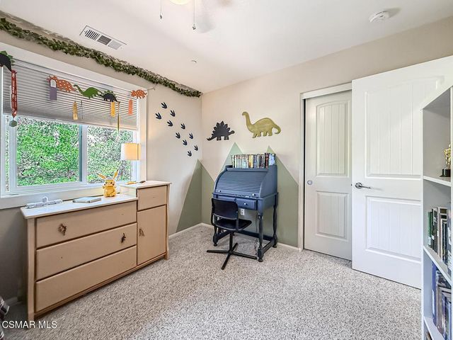 19373 Moriah Lane, Saugus, CA 91350