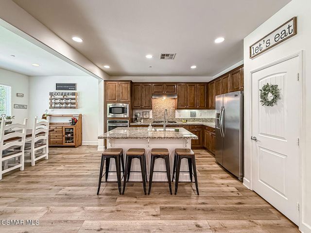 19373 Moriah Lane, Saugus, CA 91350