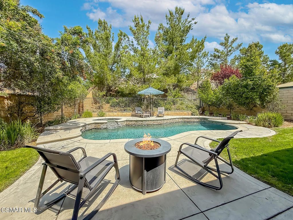 19373 Moriah Lane, Saugus, CA 91350