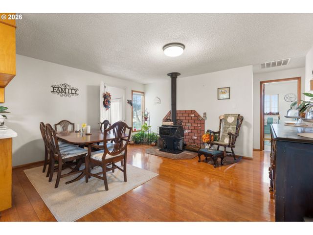 5514 H JACKSON Hwy, Toledo, WA 98591