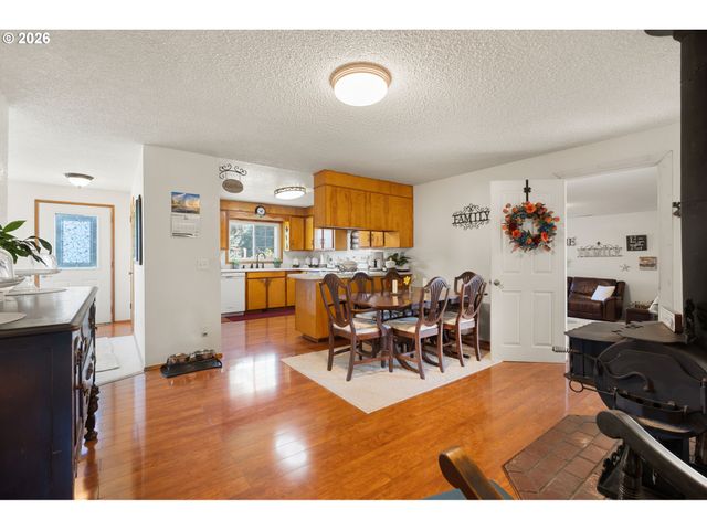 5514 H JACKSON Hwy, Toledo, WA 98591