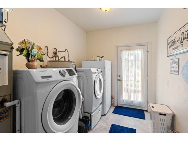 5514 H JACKSON Hwy, Toledo, WA 98591