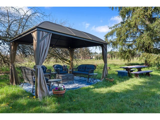 5514 H JACKSON Hwy, Toledo, WA 98591