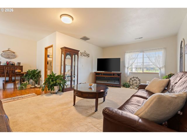5514 H JACKSON Hwy, Toledo, WA 98591